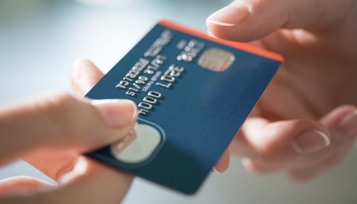 Artículo: Similitudes y diferencias entre tarjeta de crédito y tarjeta de débito